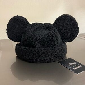 *SOLD* Disney x Cakeworthy Sherpa Black Eat Beanie Hat